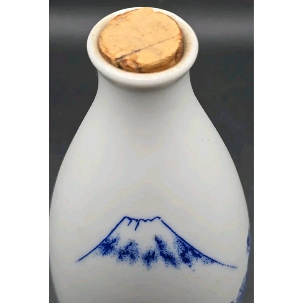 Saki Bottle Bud Vase Vintage Mid Century Mt Fuji Japan White Traditional Culture